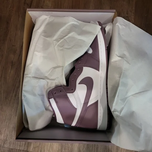 Jordan 1 Retro High OG Mauve - Picture 7 of 12